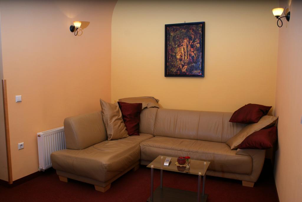 Hotel Park Птуй Экстерьер фото