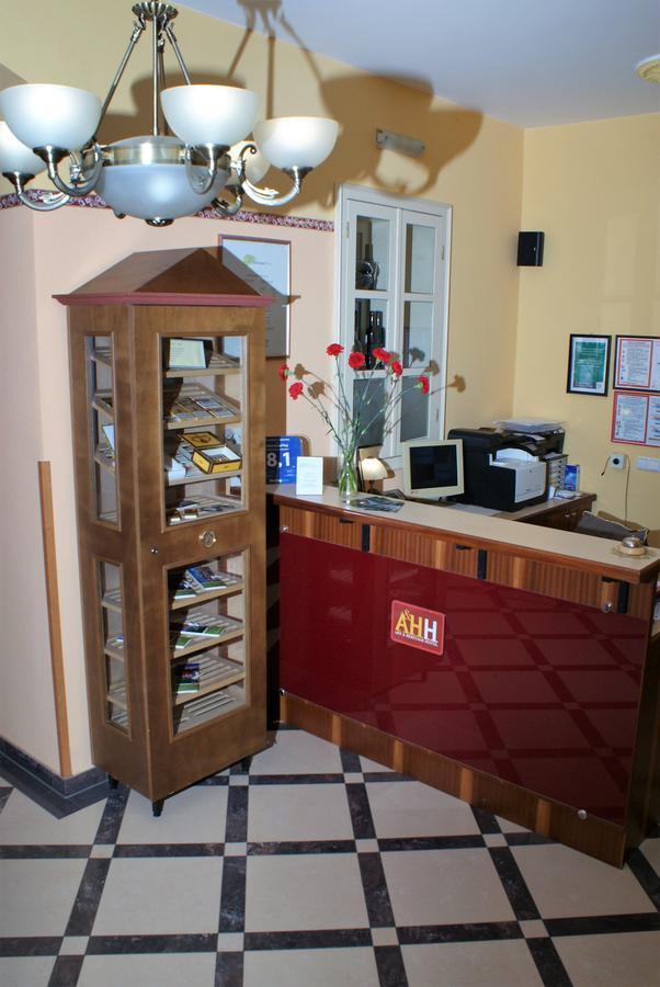 Hotel Park Птуй Экстерьер фото