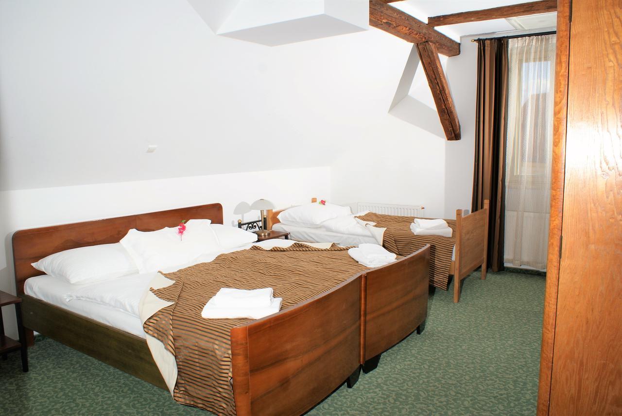 Hotel Park Птуй Экстерьер фото