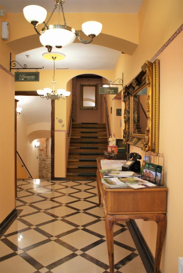 Hotel Park Птуй Экстерьер фото